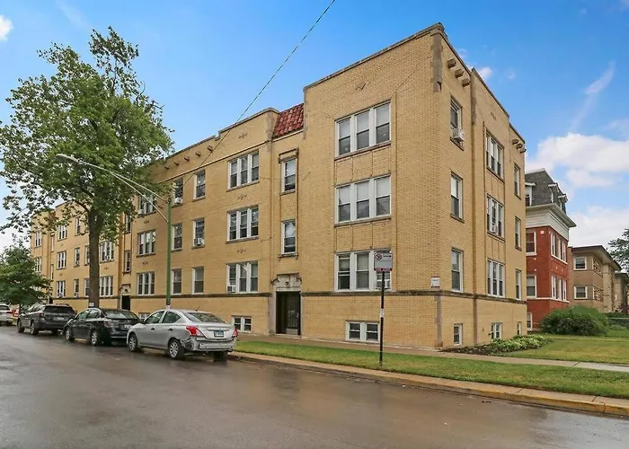 2Br Alluring Apartment With Laundry - Cullom D3