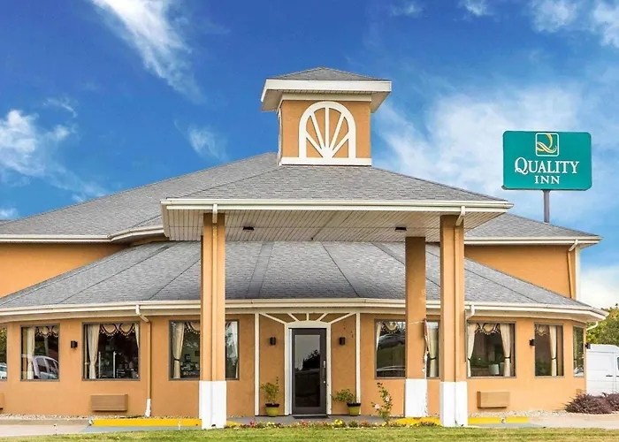 Quality Inn Morton At I-74