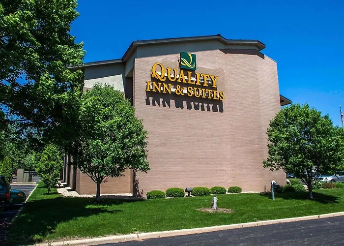 Quality Inn & Suites Peoria North