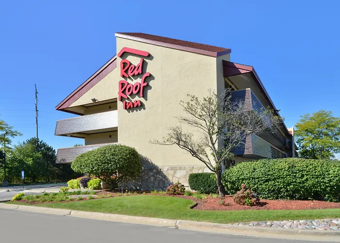 Super 8 By Wyndham Deerfield - Northbrook