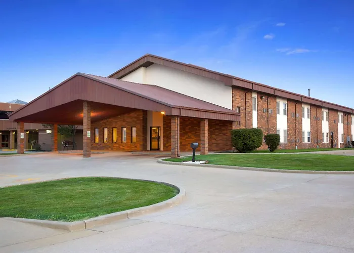 Super 8 By Wyndham Tuscola