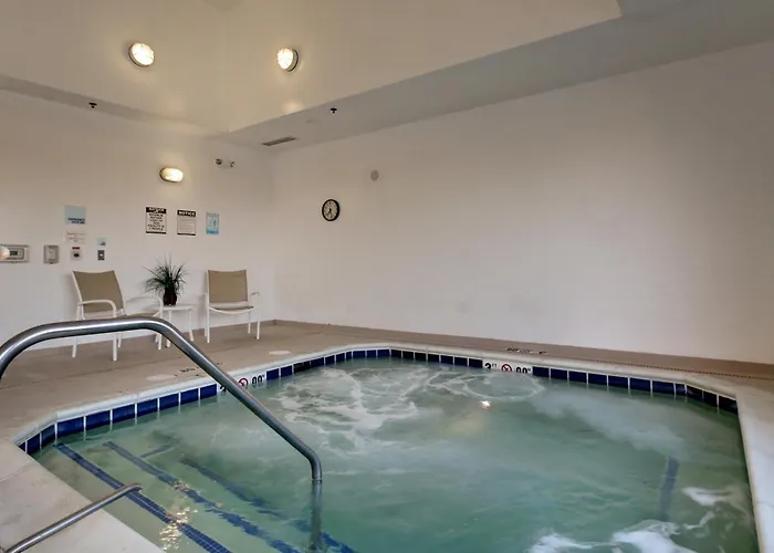 Holiday Inn Express Peru-Lasalle Area By Ihg