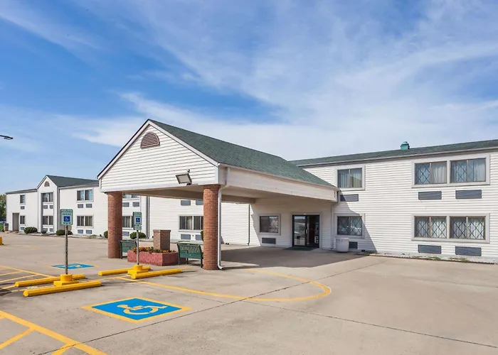 Baymont By Wyndham Decatur