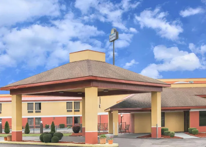 Days Inn & Suites By Wyndham Casey