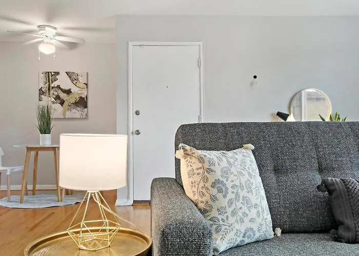 Quiet 1Br Spot Perfectly Situated Dine & Shop - Bell E3