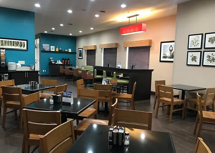Regency Inn And Suites
