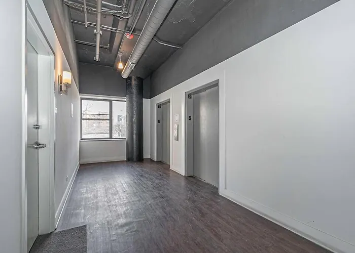Mccormick Place Amazing 2Br Suite With City View And Optional Parking For Up To 8 Guests Near Soldier Field And Lakefront Trail