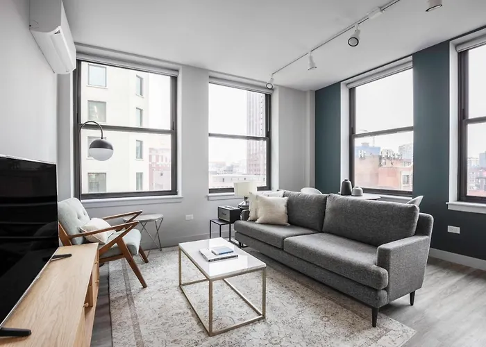 Loop 1Br Wgym Roofdeck Wd Nr W Loop The L Chi-200