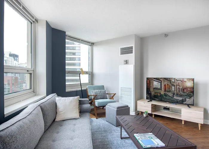 River N 1Br W Gym Wd Nr Mag Mile Chi-86