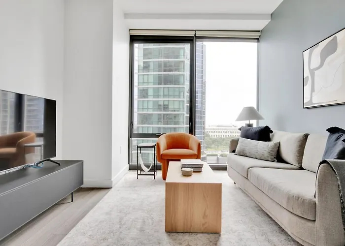 S Loop 2Br W Pool Gym Spa Nr Grant Park Chi-740