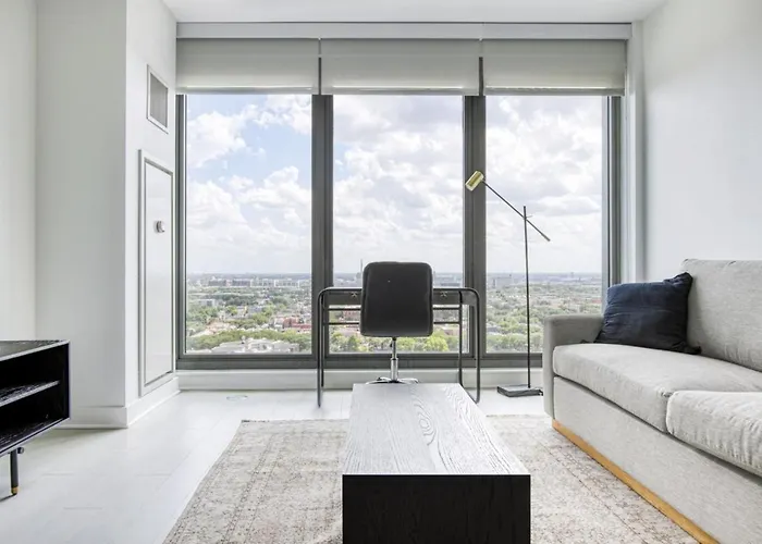 W Loop Studio W Gym Pool Coworking Nr Uic Chi-433