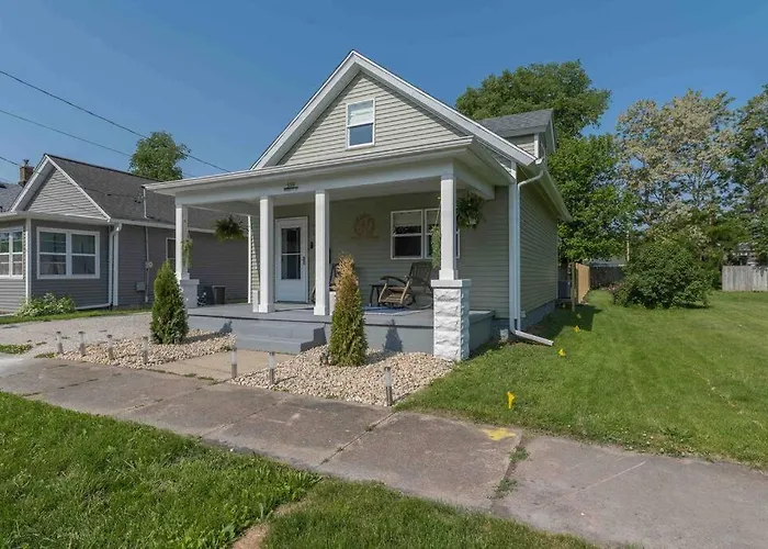 Home 15 Min From Starved Rock And Chicago Skydive!