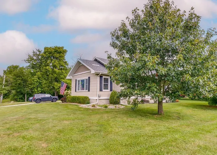 Country Home Near Eiu & Lake Charleston!