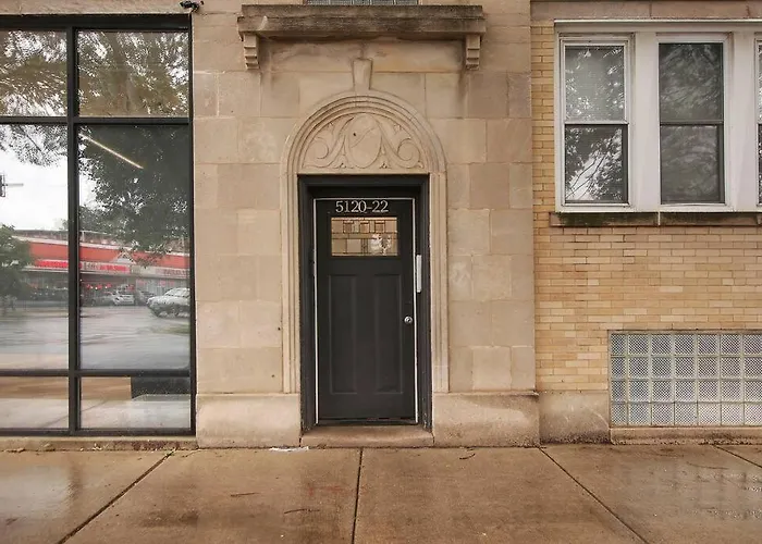 Modern & Furnished 2Br Apt With In-Unit Laundry - Sunnyside 2E