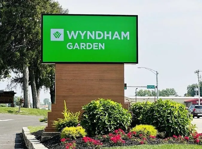 Wyndham Garden Galena Hotel & Day Spa