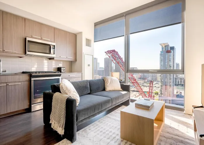West Loop Studio W Wd Gym Lounge Nr L Chi-778