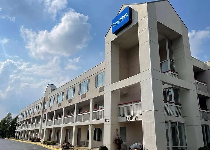 Travelodge By Wyndham Willowbrook Il