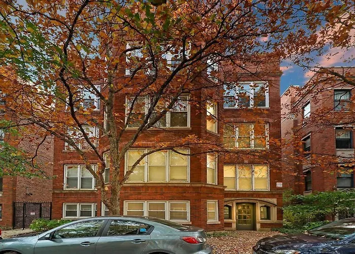 Spacious 4Br Apt In Historic Hyde Park Near Beach