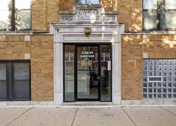 Comfortable 2Br Chicago Apt - Sunnyside 2F