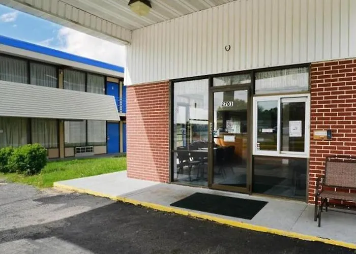 Loyalty Inn Maryville
