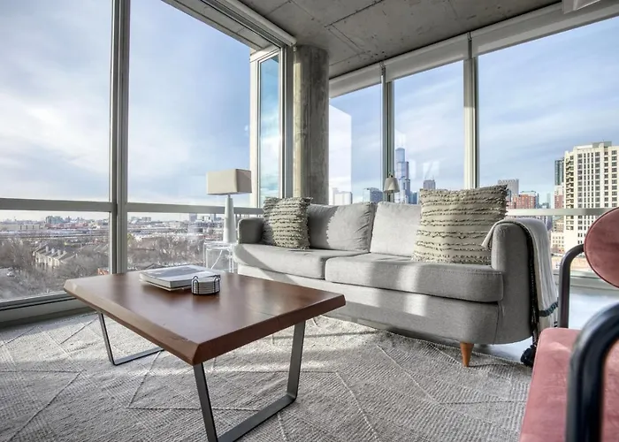 South Loop 2Br W Rooftop 3 Blocks To Grant Park Chi-1018