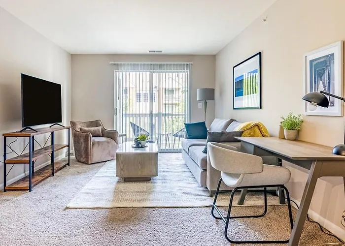Landing Modern Apartment With Amazing Amenities