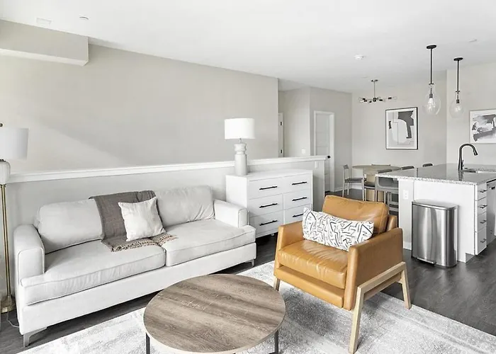 Landing Modern Apartment With Amazing Amenities
