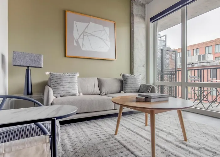 River North 1Br W Yoga Studio Nr Riverwalk Chi-1036