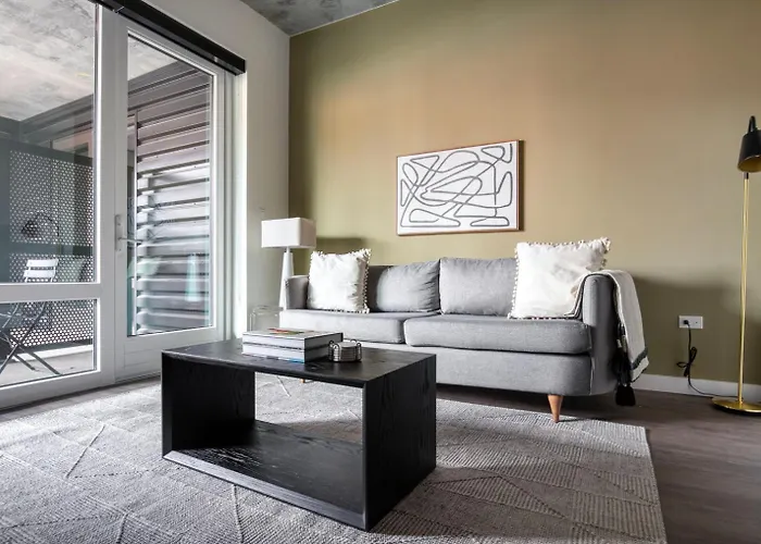 River North 1Br Nr L Stop Riverwalk Loop Chi-1037