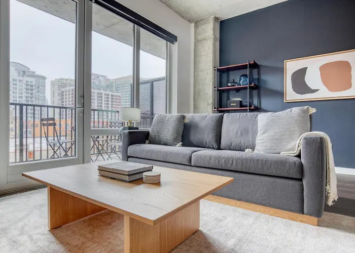 River North 1Br W Outdoor Pool 1 Block To L Chi-1035