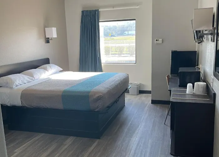 Motel 6-Caseyville, Il - Caseyville Il