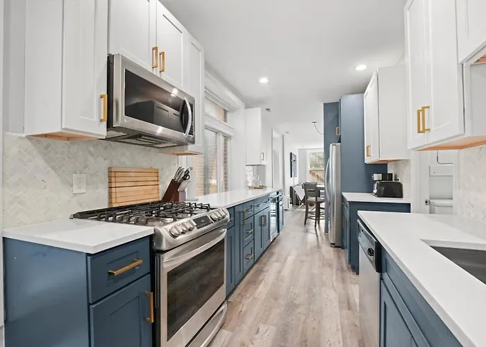 Beautiful Rental Unit In Chicago