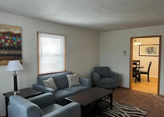 Prime Location Amazing Unit Close To Downtown - 2 Queen Beds