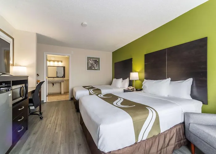 Quality Inn & Suites Vandalia Near I-70 And Hwy 51