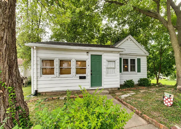 Charming Hillsboro Home < 1 Mi To Downtown!
