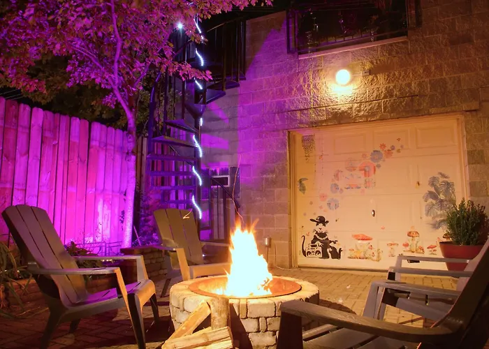The Banksy-Free Parking -4 Bedroom W King Bed- Firepit Rooftop Near United Center