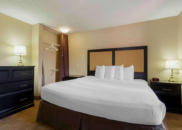Extended Stay America Suites - Rockford - I-90