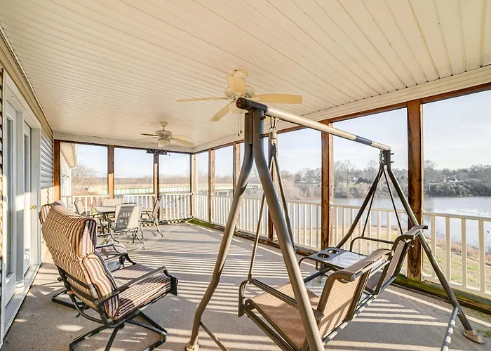 Walk To Ohio River: Golconda Home W/ Water Views!