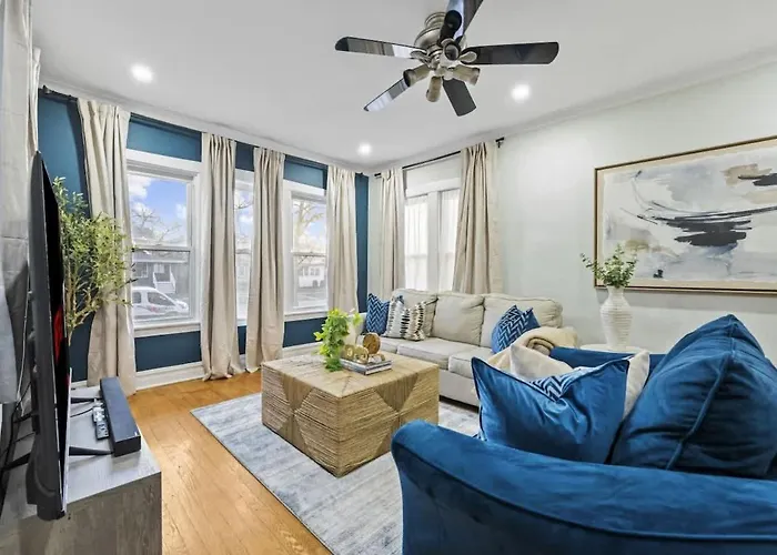 Oak Park 5Bd 2Bth Sleeps 11 With 3 Private Parking
