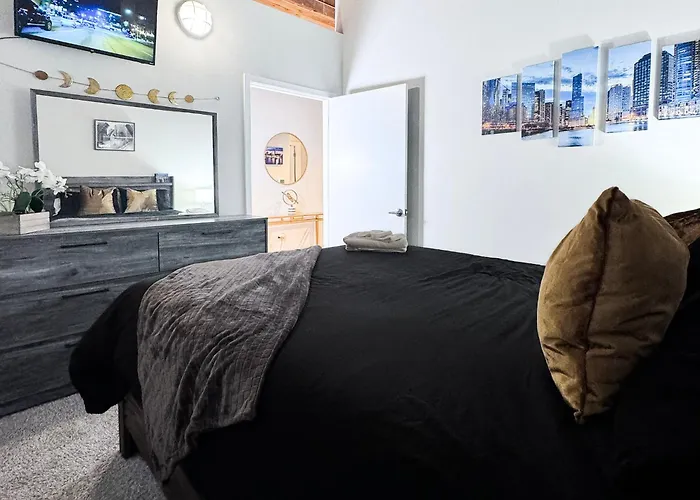 Luxery Stay Chicago - Themed Units! Close To Downtown, Mccormick Place & Wintrust Arena