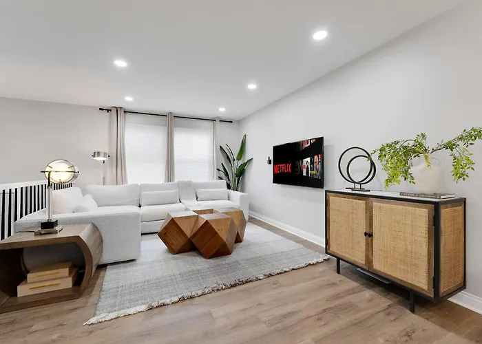 Spacious Family Getaway Lcp Collection