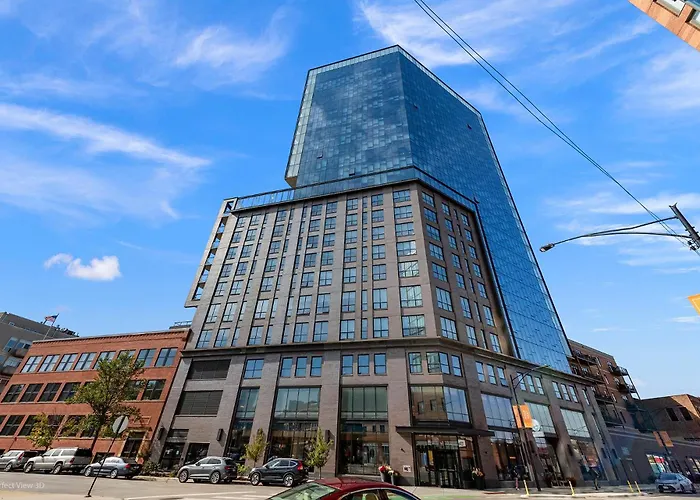 Avenir West Loop Penthouses With Iconic City Views