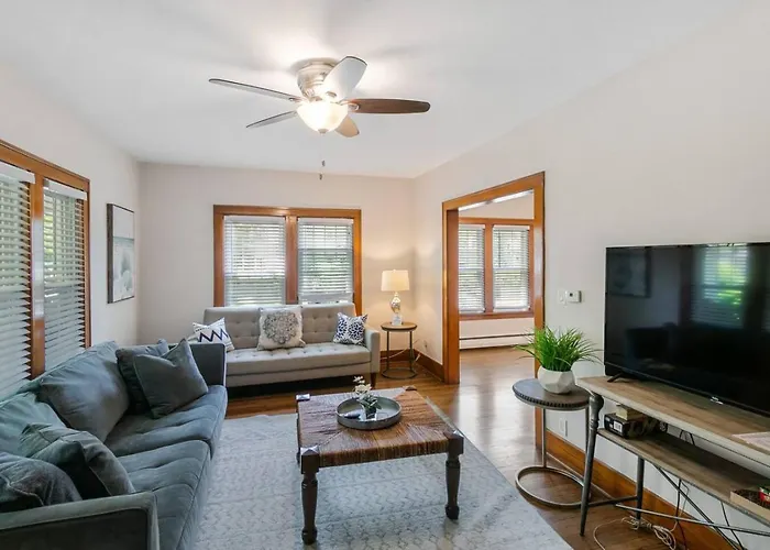 Dt Libertyville Home With Arcade Pacman By Navy Base