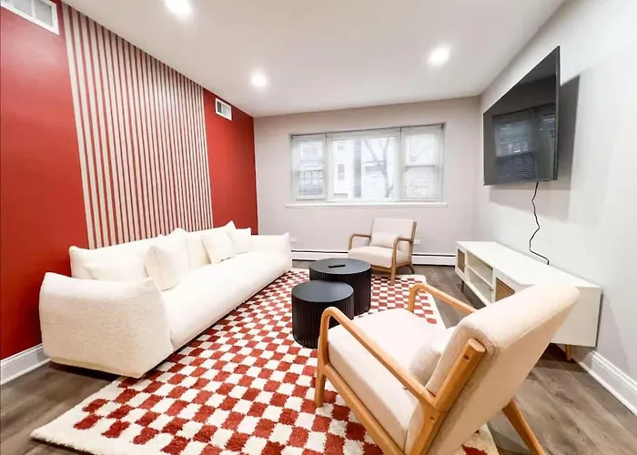 Modern 1Br Free Parking Spot