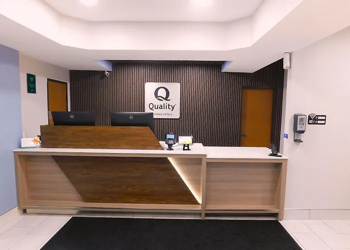 Quality Inn Pontiac