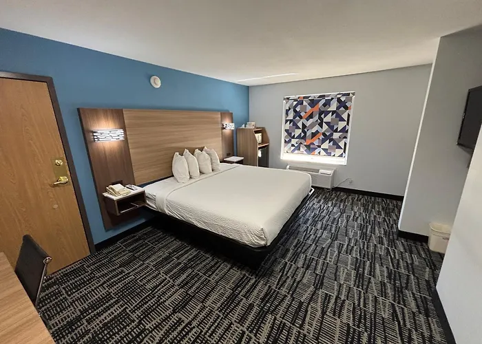 Baymont By Wyndham Jacksonville