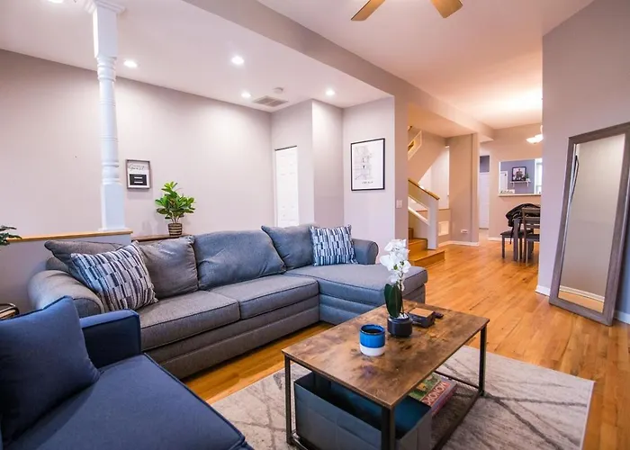 3bd 3ba Bronzeville Beauty