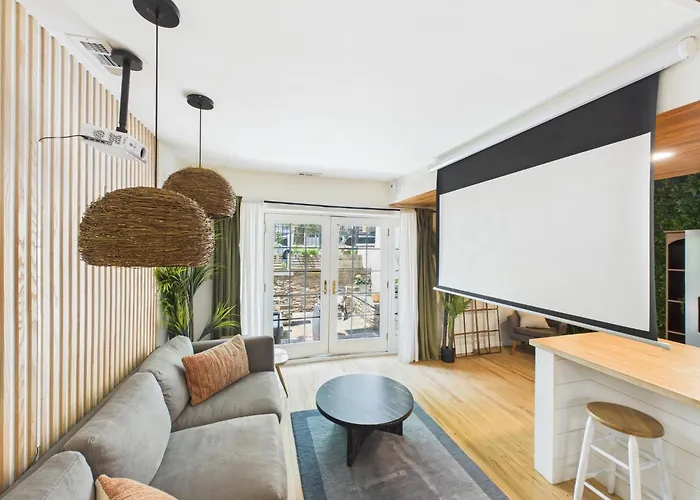 Charming City Getaway With Patio