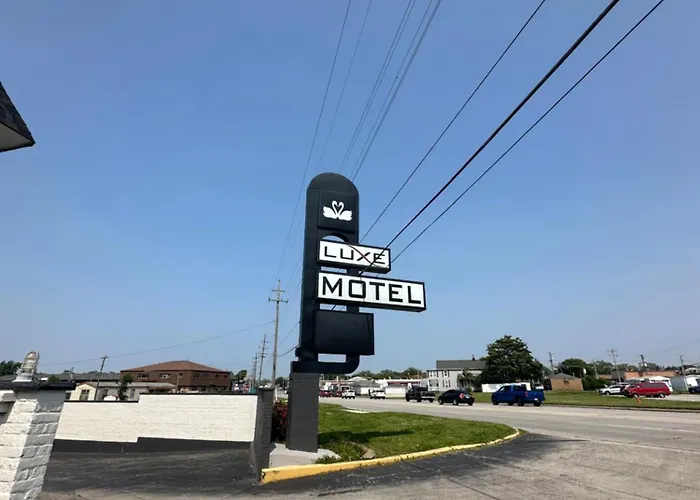 Luxe Motel