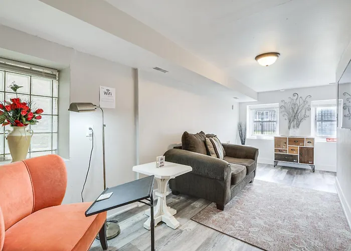 2Mi To Obama Center - Pet-Friendly Near Uoc!